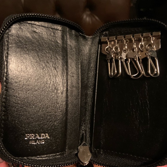 Prada nylon bag with matching wallet - Picture 6 of 8